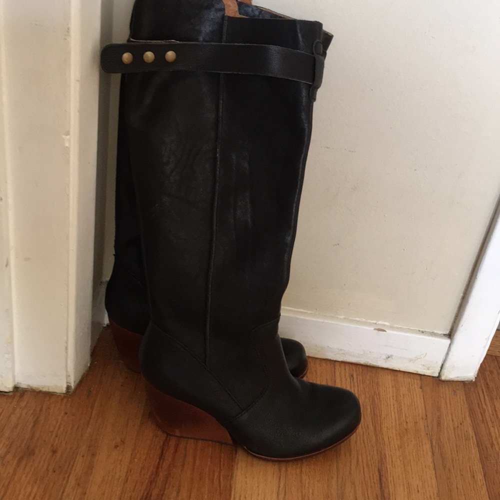 Kork Ease tall black leather boots